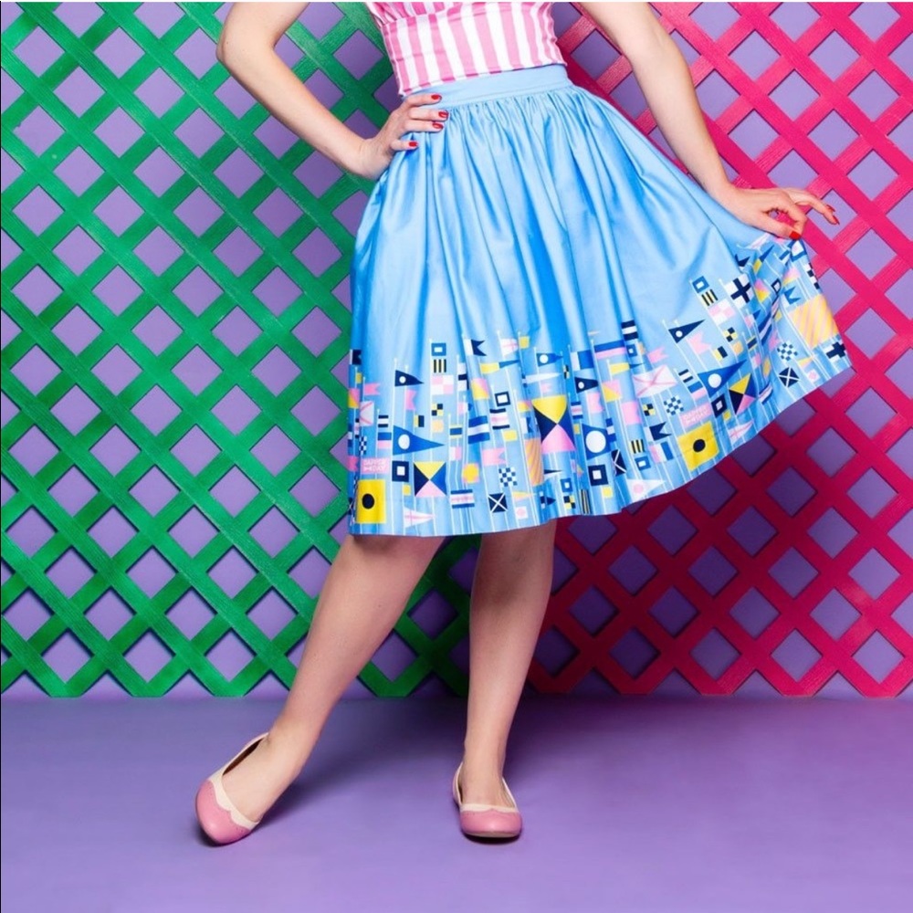 🖤PUG Dapper Day Flags Bella Skirt L NWT